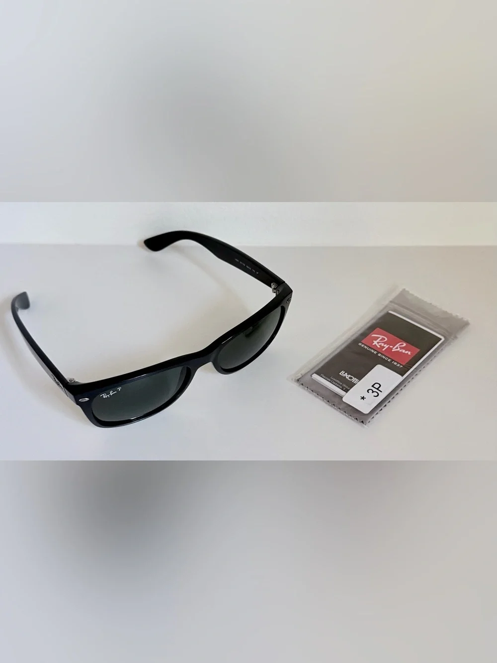 Ray-Ban RB2132 Polarized Rectangle Sunglasses Black Frame Green Lenses 58-18